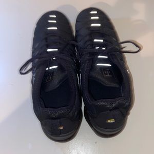 mens nike vapormax all black color way gently used! size 12